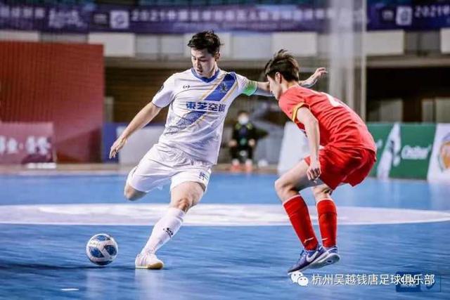 莱万本赛季18场20球 连续14个赛季进球20+